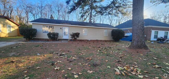 Building Photo - Single Family Home 3BR / 1BA