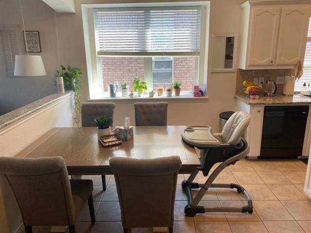 Photo - 3817 Summersville Ln