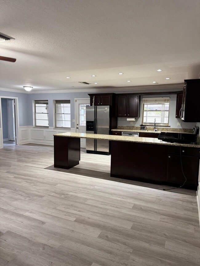 Photo - 7709 1st Terrace