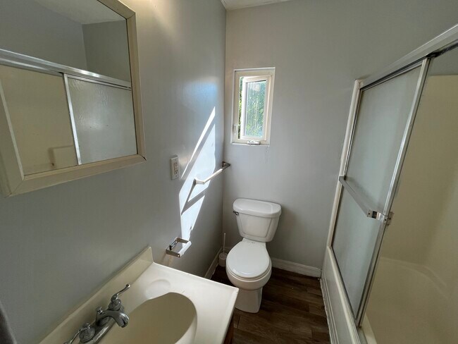 1218 S 18th St Unit 4