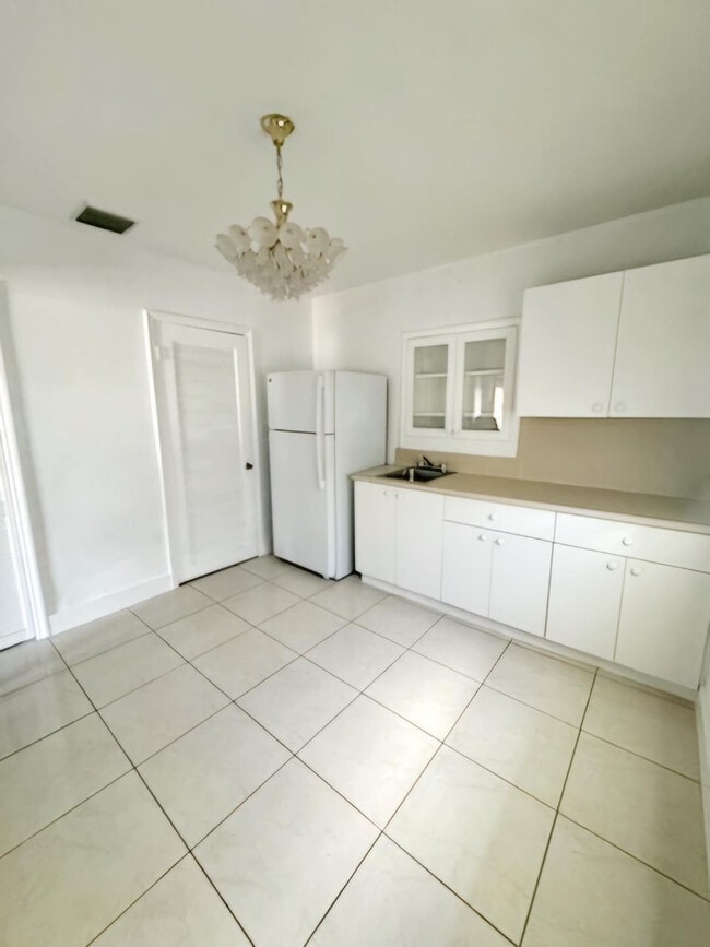 Photo - 8990 SW 25th St