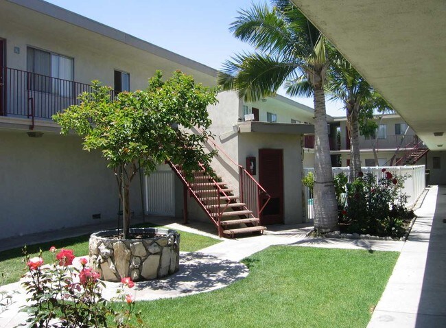 Photo - Oasis Apartments