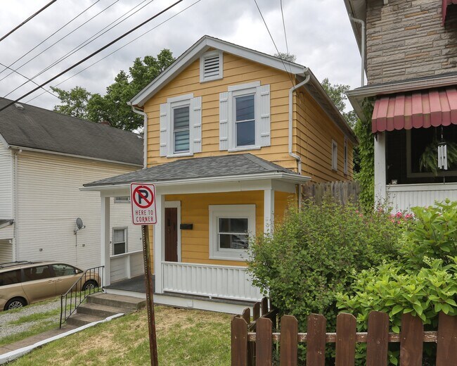 Photo - 119 Semmens St