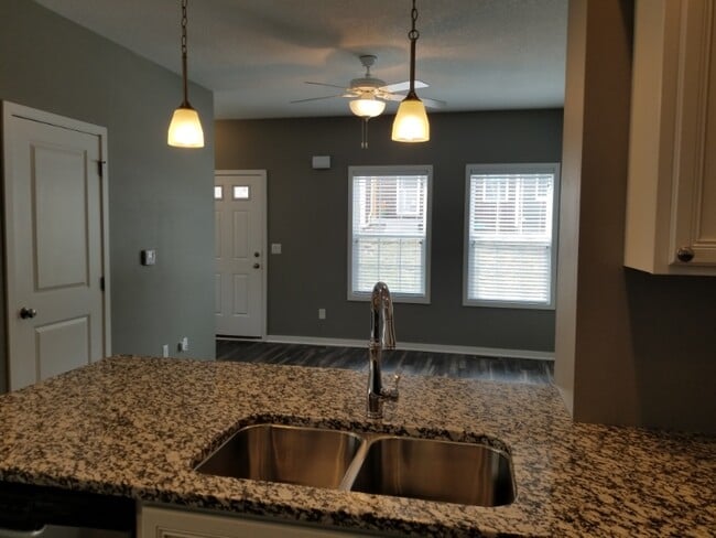 Photo - 9083 Daisy Dr