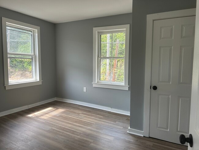 Photo - 27 N Main St Unit 3