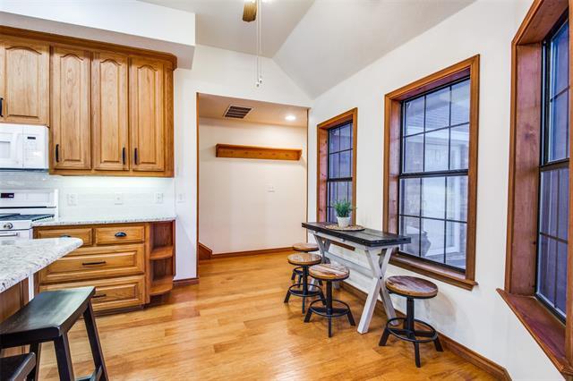 Photo - 4920 Glen Oaks Cir