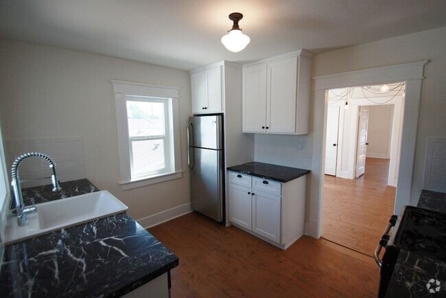 Building Photo - 4929 Monte Vista Street Unit C Rental