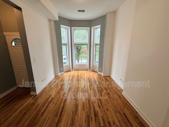 Photo - 2213 W Washington Blvd Unit 2F