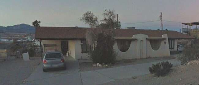 Building Photo - 1725 Agate Cir