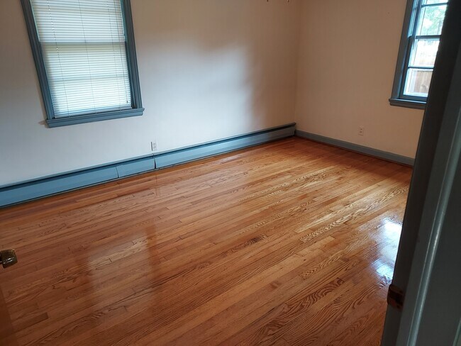Photo - 8406 Colebrook Rd