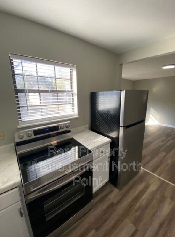 Photo - 515 Lynch Ave NW