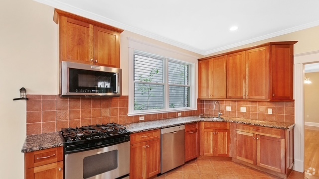 Building Photo - 273 Mason Terrace Unit 1F Rental