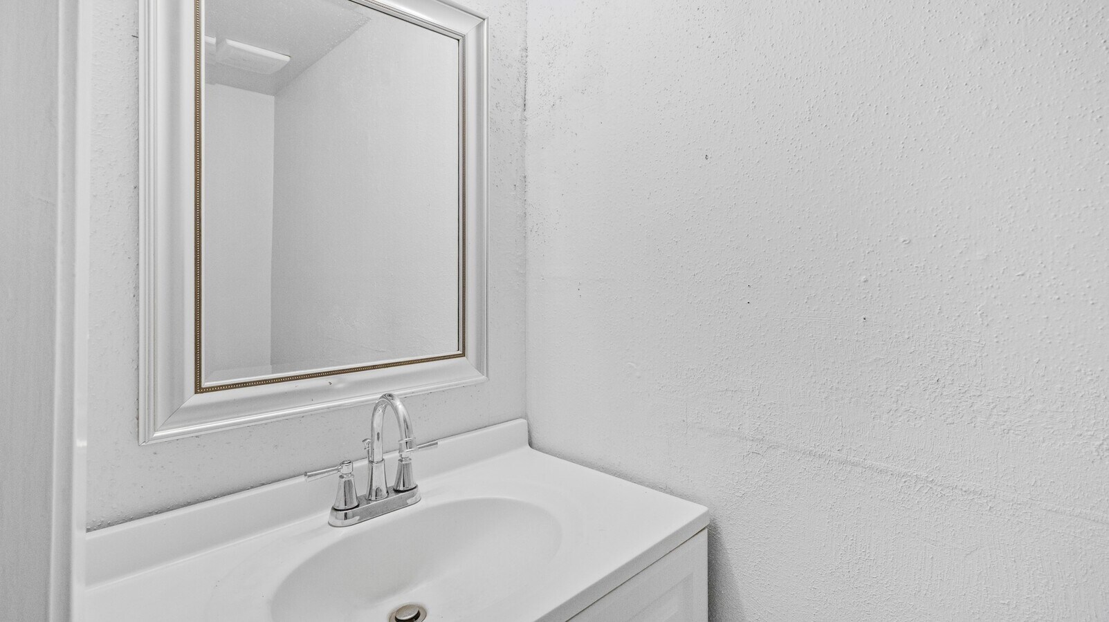 Photo - 9706 Farragut St