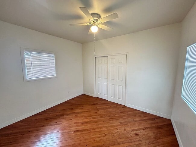 Photo - Historic District 2 bed 1 bath & Large Storage Unit near Friendship Garden of PHX