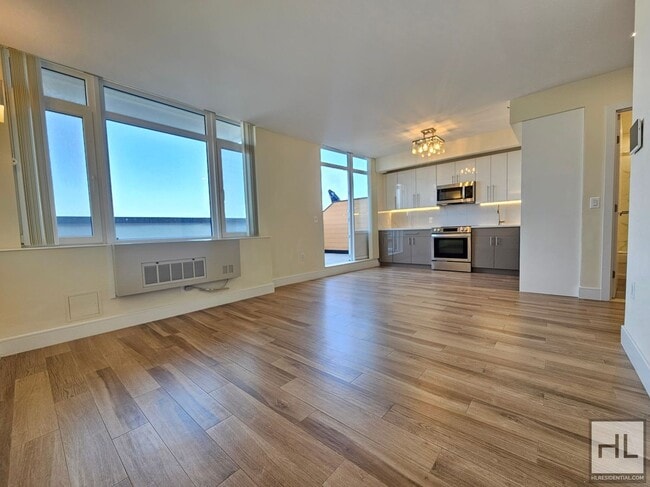 Building Photo - 1-Bedroom with Huge Private Terrace – Mode... Rental