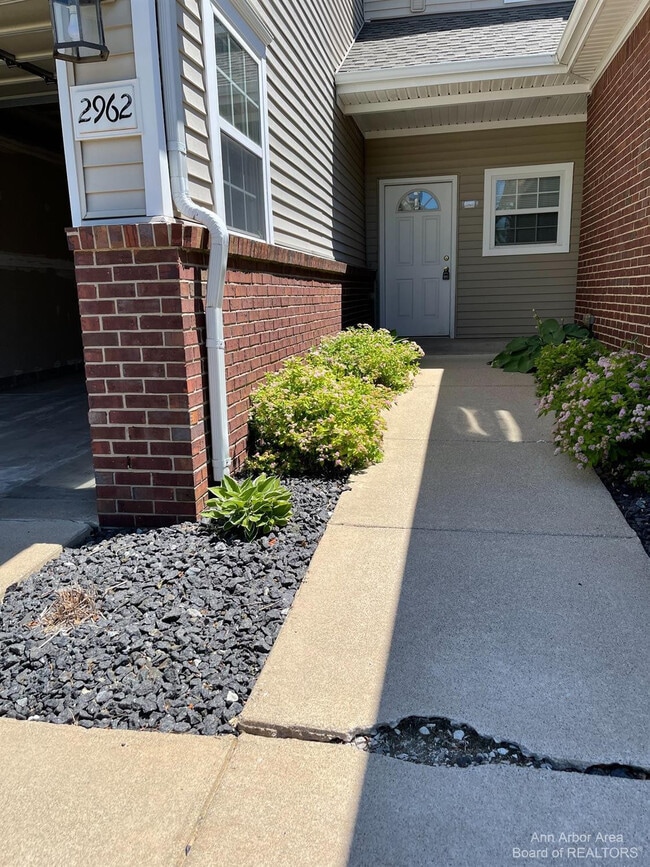 Photo - 2962 Hunley Dr