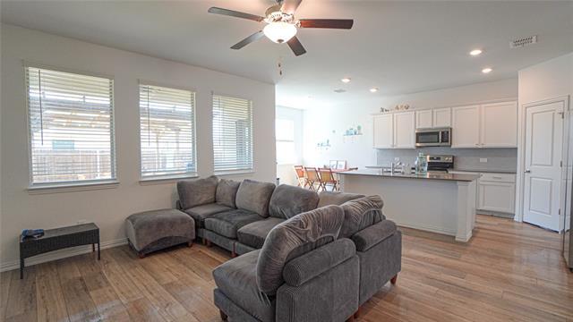 Photo - 733 Alden Dr