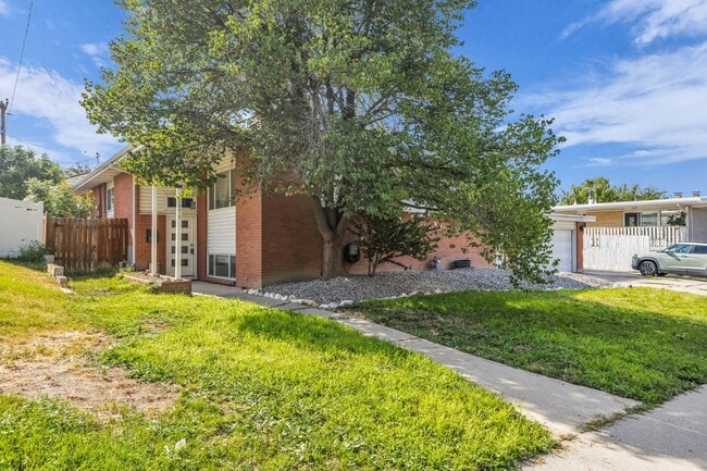 Photo - 3876 S Lee Maur St