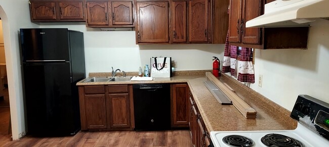 44 Winchester Ave Unit 2nd floor Apartment