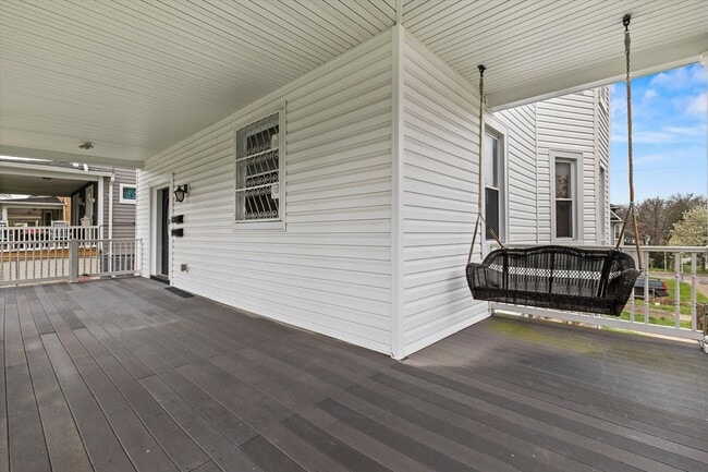 Photo - 6BR / 5BA Single-Family Home | 2,663 Sq Ft | Private Driveway | Deck | $4,200/mo Spacious 6-bedro...