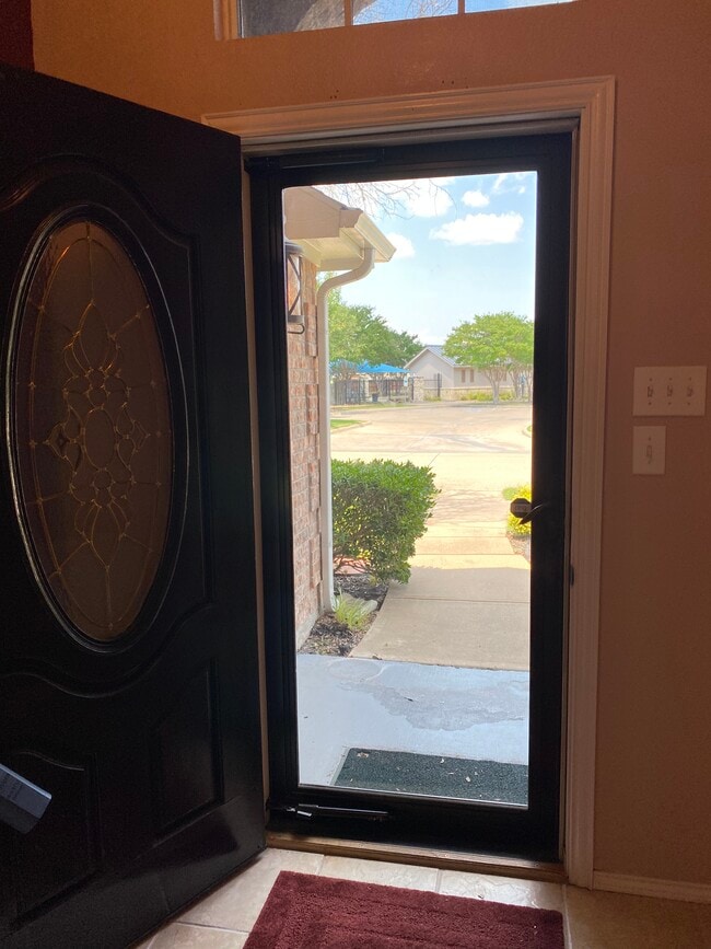 Photo - 2031 Trail Gln