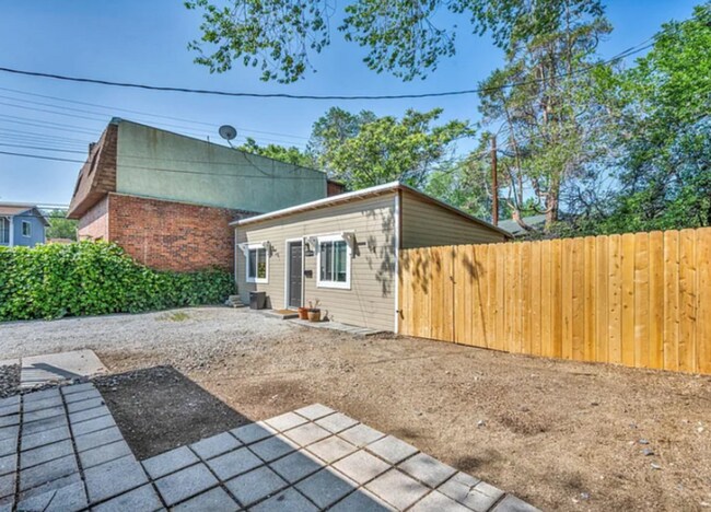 Photo - Beautifully Remodeled 1 Bed / 1 Bath in Midtown - Available 6/15!
