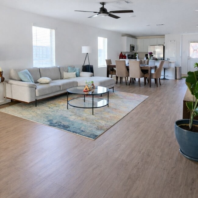 Photo - 9018 Burnet Bay Ct