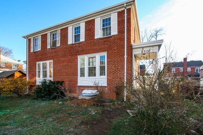 Photo - 2713 South Veitch Street