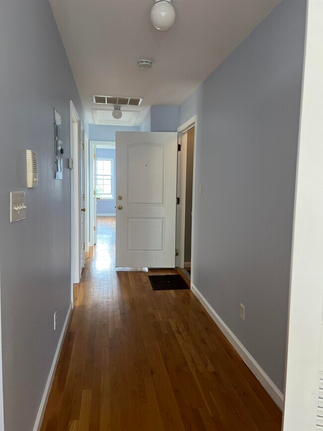 Photo - 3 Montrose Ave Unit 2nd floor