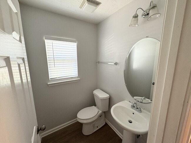 Photo - 125 Cedar Bay Cir