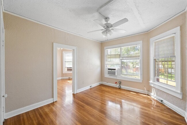 Photo - 323 N Westland Ave Unit 10