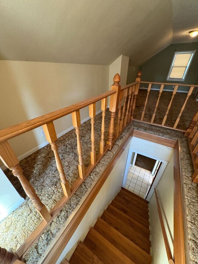 Photo - FOR RENT Spacious 4 Bed / 1 Bath Home on C...