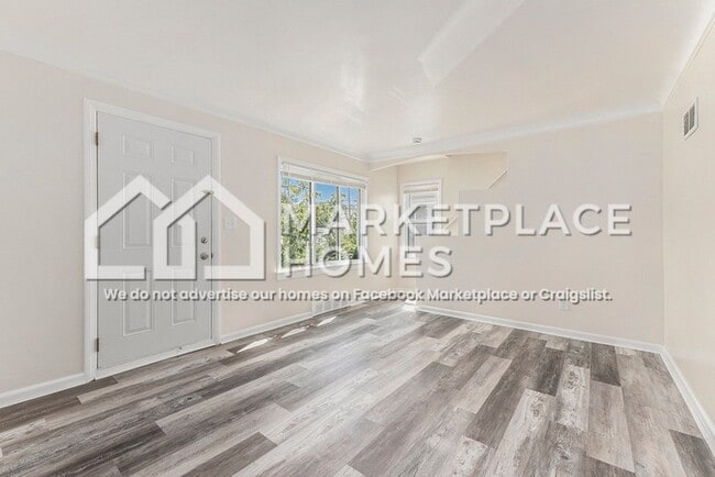 Photo - 23725 Lexington Ave