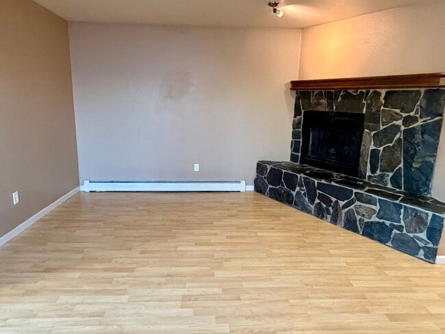 Photo - 1250 Balfour Dr Unit 4