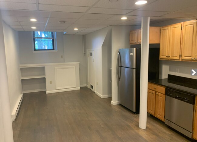 Building Photo - 69 Park Dr Rental