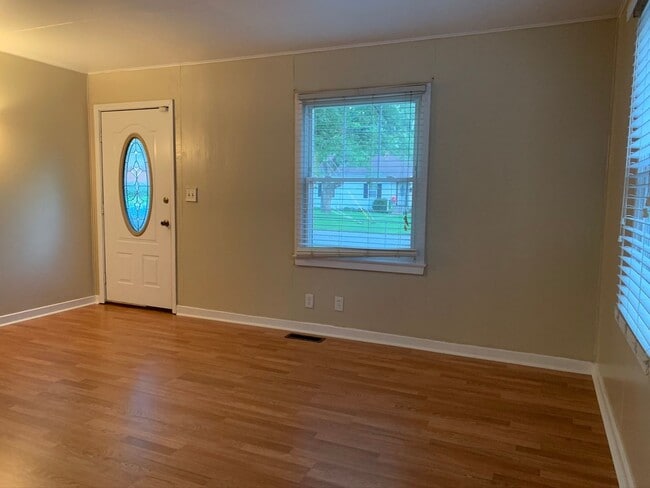 Photo - South end 3 Bedrooms 1 1/2 baths