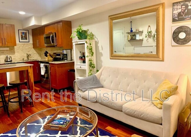 Photo - 1424 L St SE Unit #101