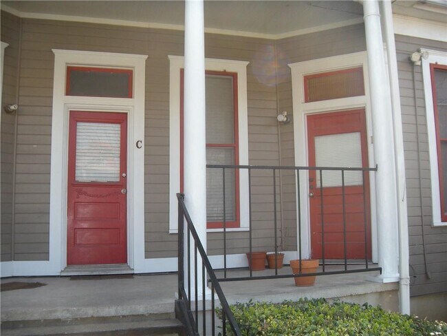 Photo - 915 W 23rd St Unit C