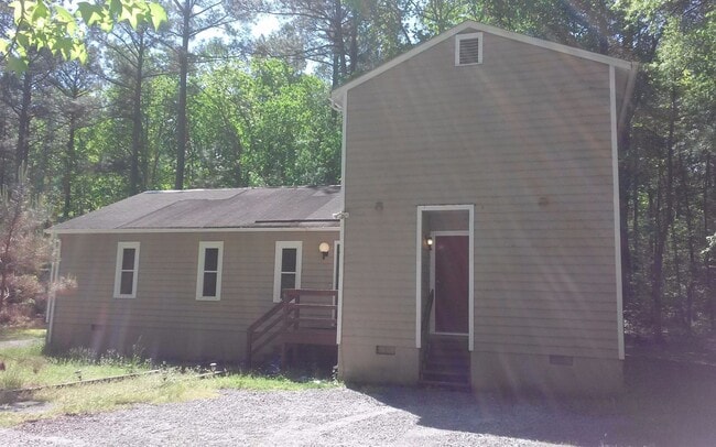 Photo - Country living in Glen Allen three bedroom...