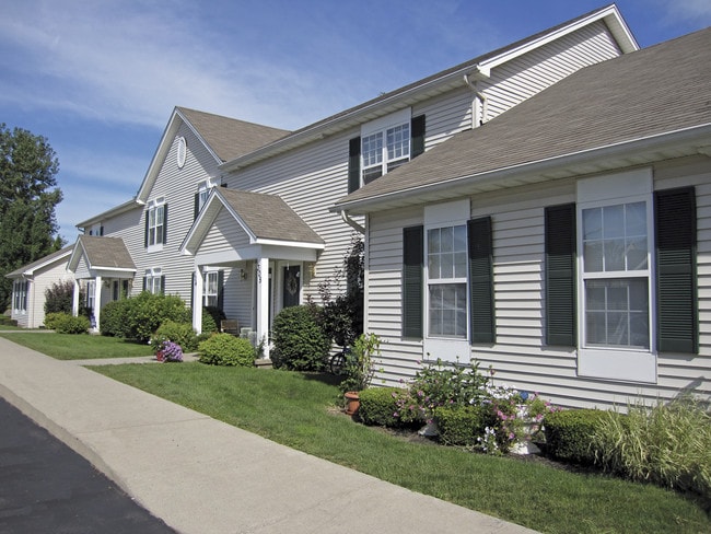 Stone Hedge Village Townhouses