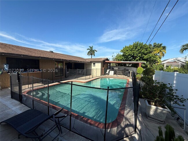Photo - 11450 NW 30th St
