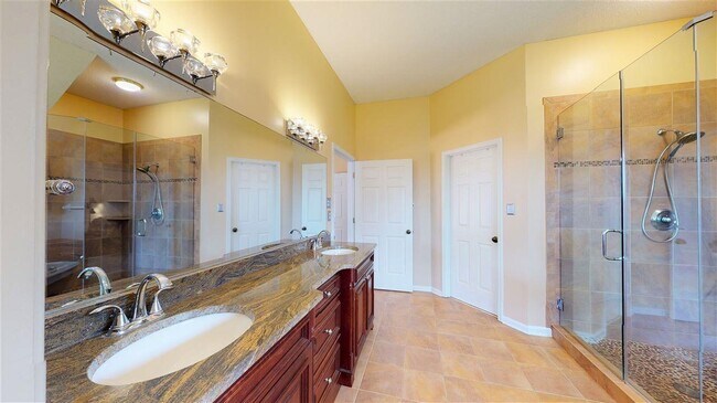 Photo - 605 Alexandria Dr