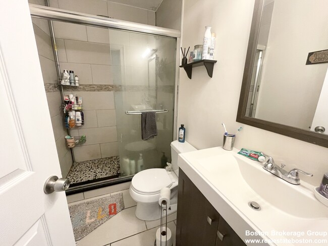 Photo - 7 Sudan St Apartments Unit #3