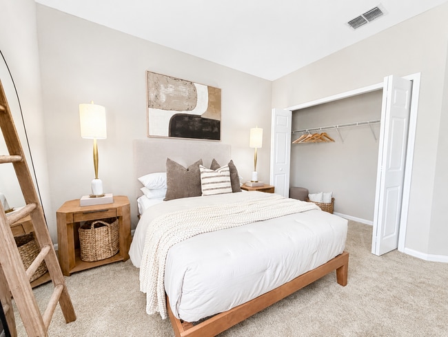 The Vale at Baymeadows
