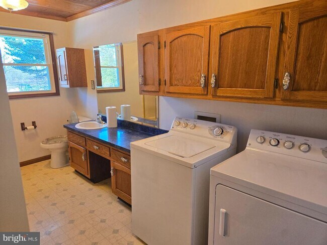 Photo - 15329 Church Ln