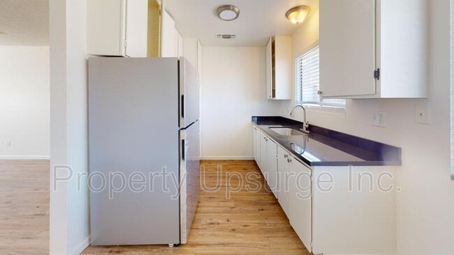 Photo - 1710 Bruce St