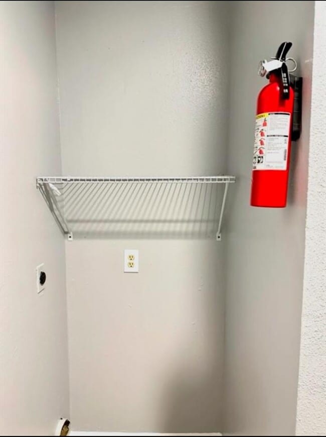 Photo - 6928 Hirsch Rd Unit 6930