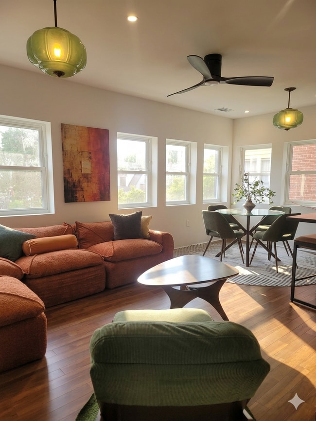 Photo - 321 Channing St NE Unidad A