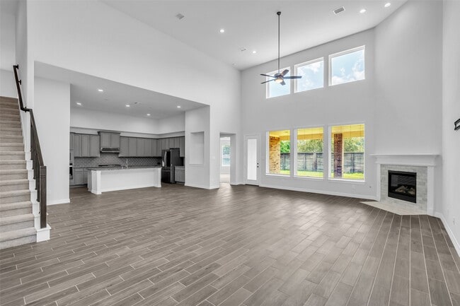 Photo - 2115 Jitterbug Ln