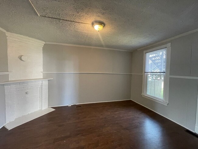 Photo - Rivermont Apartment